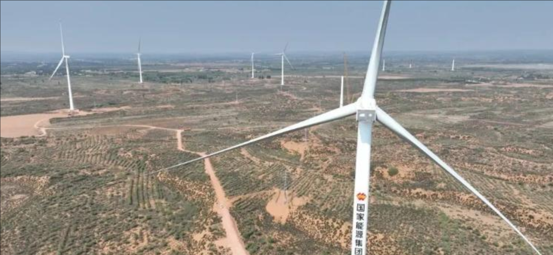 华能察右中旗灵改配置新能源项目并网发电